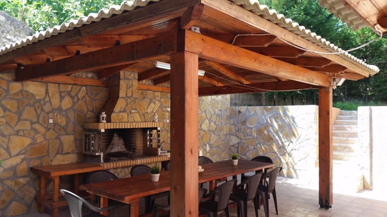 Villa Korakades Bagian luar foto
